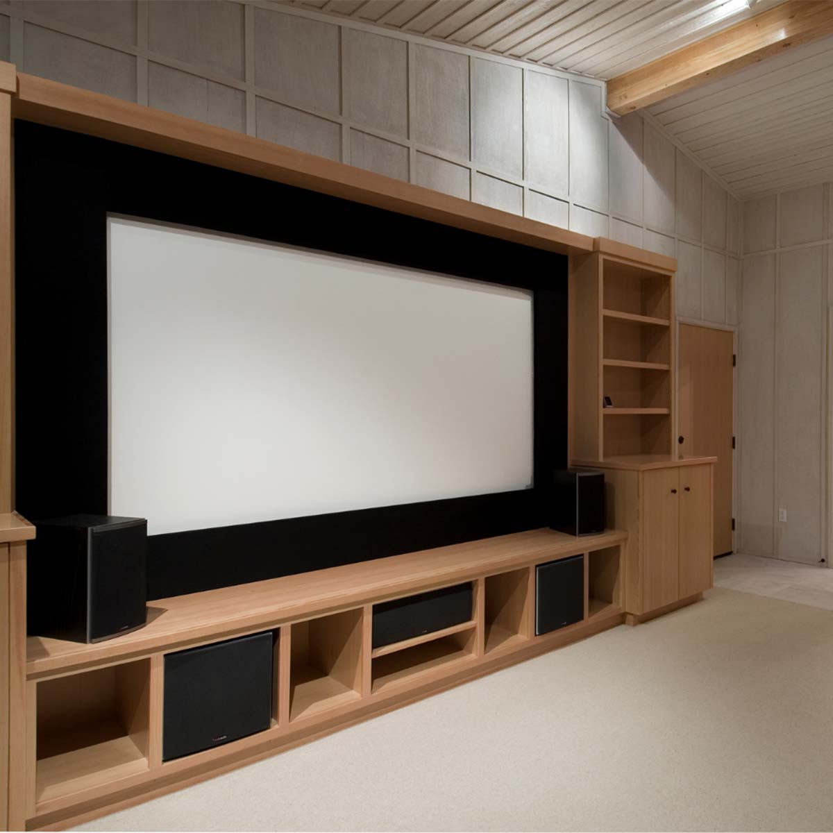 8 Benefits of Professional Home Theater Installation